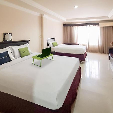 Urbanview Hotel Surya Kahayan Palangkaraya By Reddoorz Exteriör bild