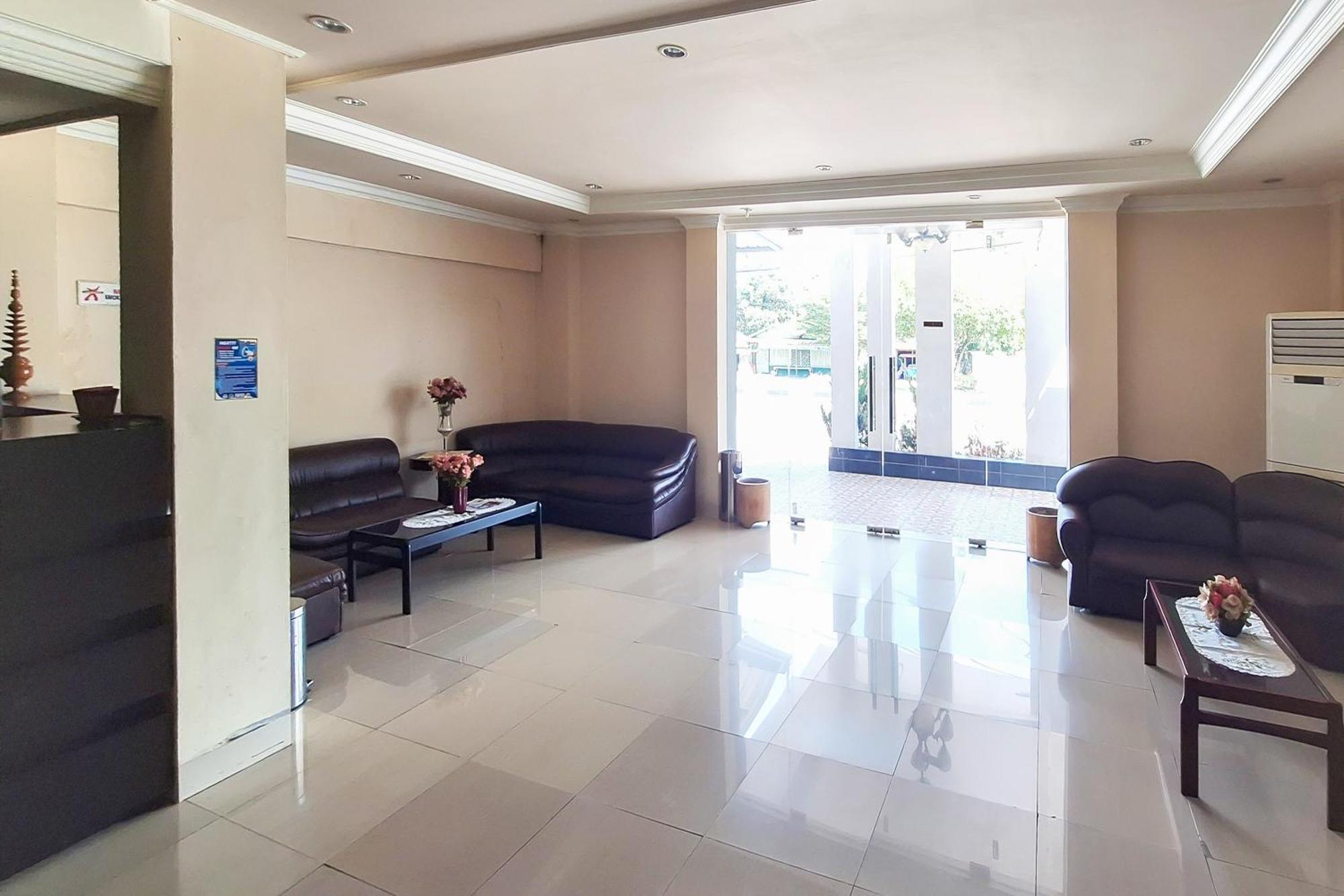 Urbanview Hotel Surya Kahayan Palangkaraya By Reddoorz Exteriör bild